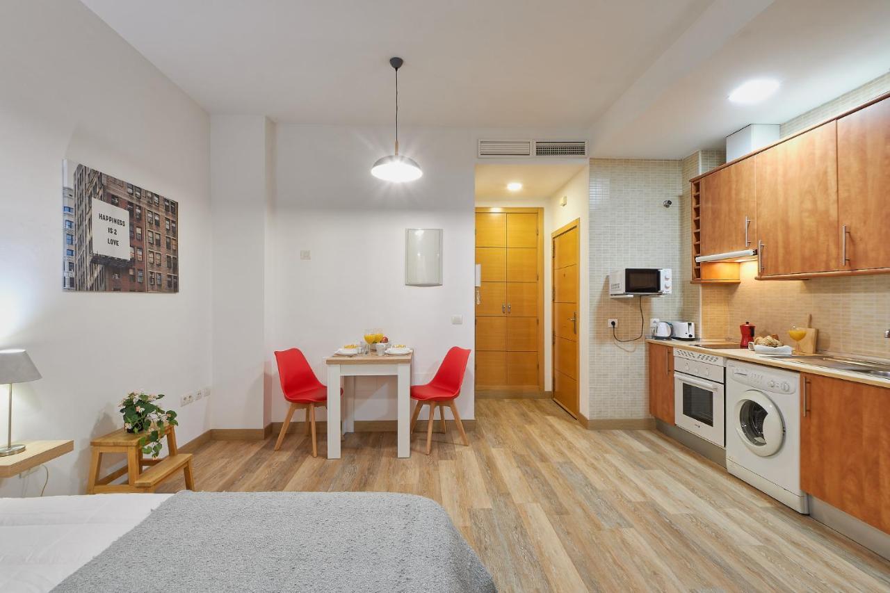 Ferienwohnung Victoria Urbanite Málaga Exterior foto